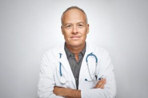 Qual a função do urologista e como ele age contra o câncer de próstata