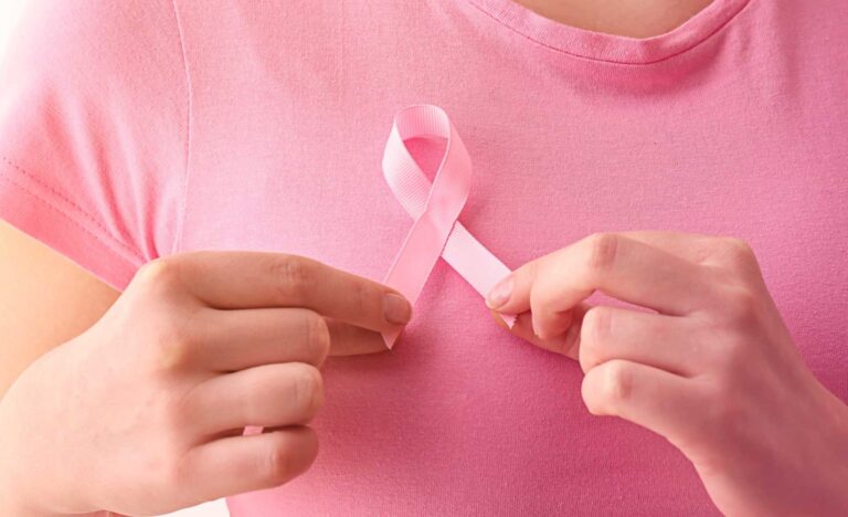 Câncer de mama: Qual a importância do diagnóstico precoce e como se prevenir desde cedo
