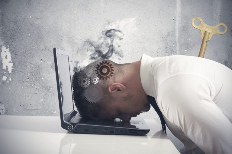Burnout: como evitar e cuidar mais da sua saúde mental no trabalho