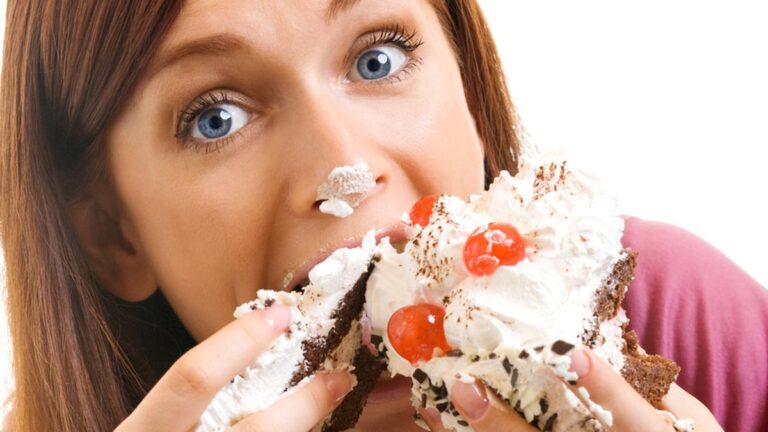 Você Já Ouviu Falar em fome emocional? Descubra Aqui Tudo O que Você Precisa Saber Sobre