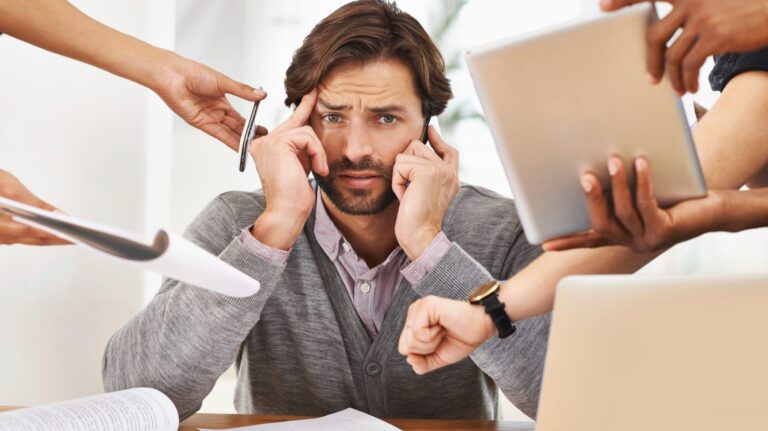 A Saúde Mental no Local de Trabalho: Priorizando o Bem-Estar no Setembro Amarelo