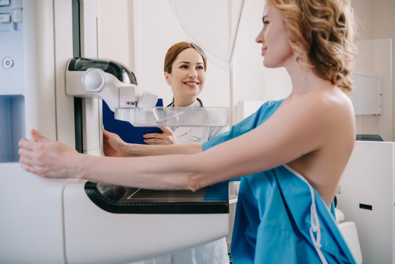 Mamografia e Seus Desafios: Superando o Medo e o Desconforto com o Acompanhamento Humanizado da Clínica Imed