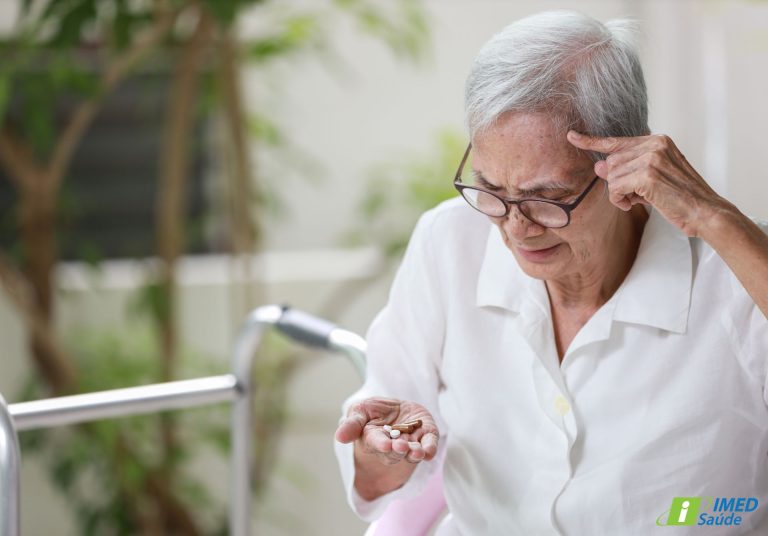 Mal de Alzheimer: estratégias para um envelhecimento saudável