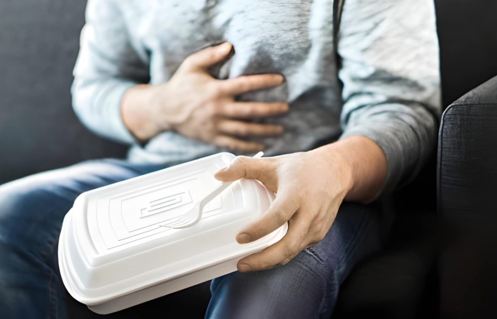 Dor abdominal após refeições gordurosas